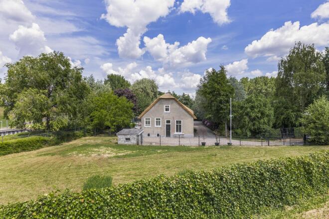 Krimpen Aan Den Ijssel photo