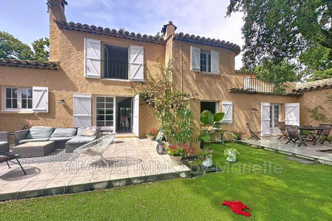 Bormes-les-Mimosas photo