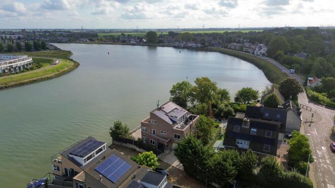 Capelle Aan Den Ijssel photo