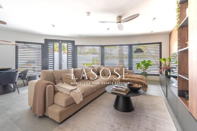 Carrer Del Canari photo