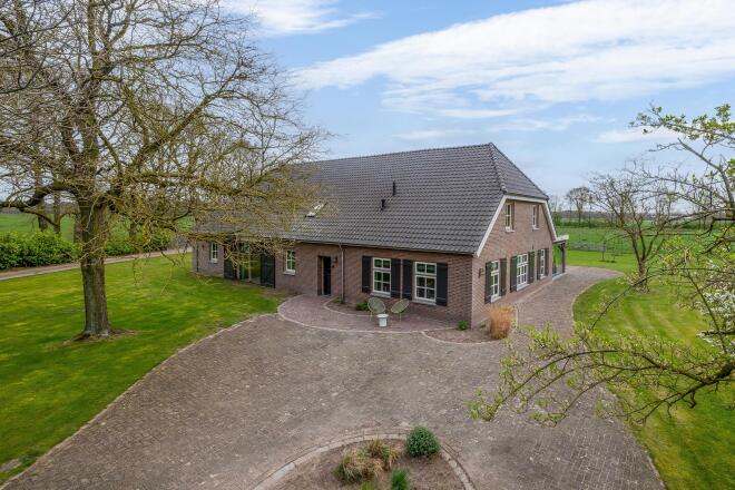 Nuenen photo