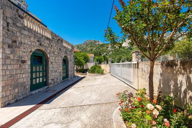 Trpanj photo