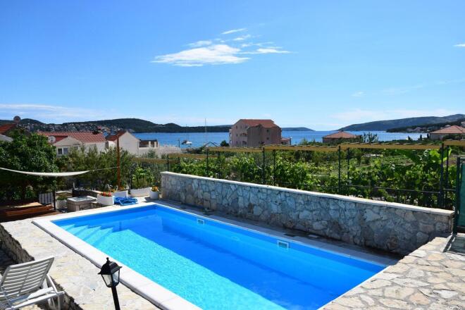 Omiš photo