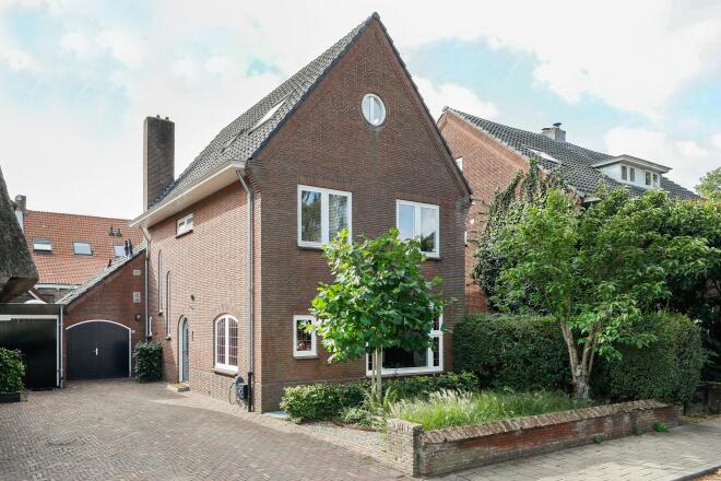 Vught photo