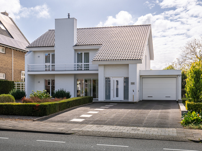 Kauf einer Luxusimmobilie in Falkenburg