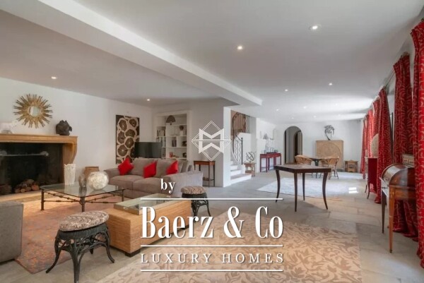 photo 6 Beautiful architect's property in a lush environment