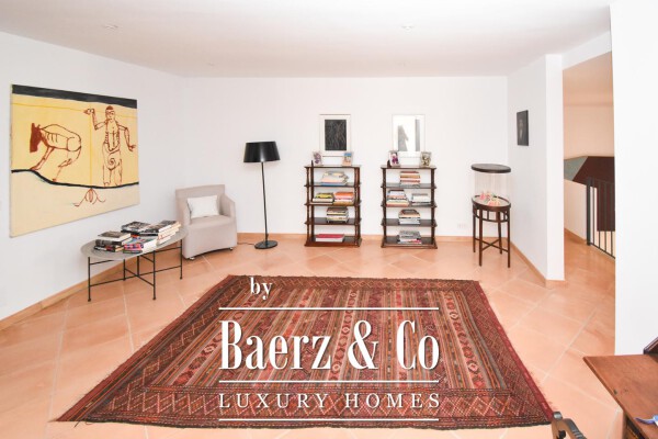 photo 8 Mansion with several Apartments and Pools