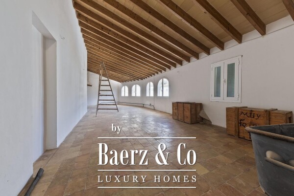 photo 16 Impressive historic house with large plot in Andratx