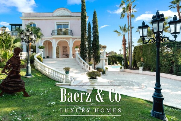 photo 6 Magnificent property close to the sea in Cap D'Antibes.