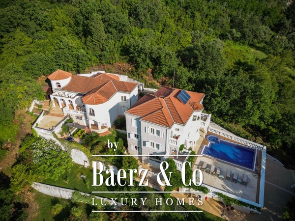 photo 7 Elegant Villas on Superb location in Sveti Stefan