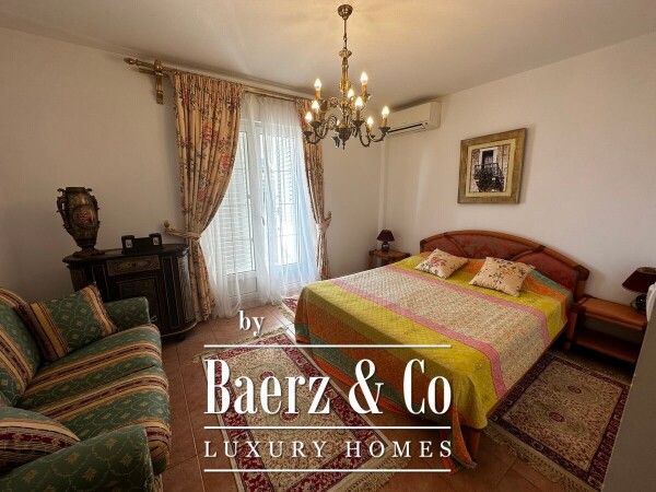 photo 13 Elegant Villas on Superb location in Sveti Stefan