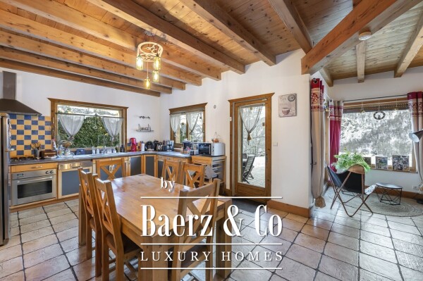 photo 4 Chalet in a typical village - panoramic view