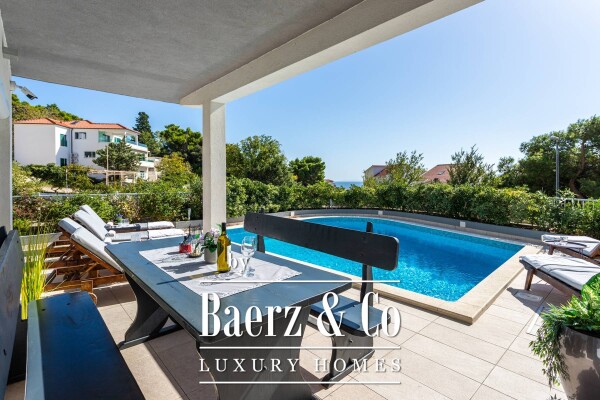 photo 13 Omiš riviera, great house with pool, second row from the sea