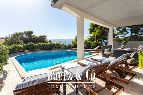 photo 17 Omiš riviera, great house with pool, second row from the sea