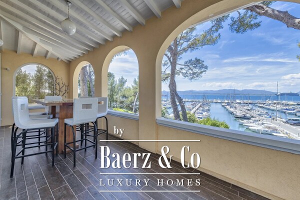 photo 7 Exceptional property with panoramic sea view - Bay of Saint Raphael, secure domain