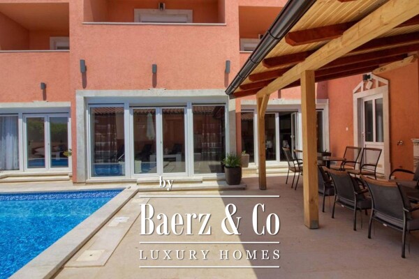 photo 26 Medulin, large detached house NKP 360 m2 with swimming pool