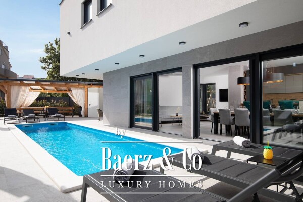 photo 4 Istria, Medulin - luxury villa with wellness and swimming pool, 300 m2