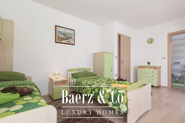 photo 19 Pula, Nova Veruda, superb villa with pool near the sea