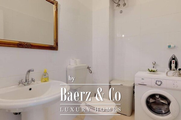 photo 27 Jelsa, a unique house right on the waterfront