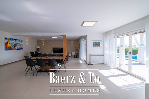 photo 47 Split, Čiovo, modern villa/boutique hotel with 8 apartments, first row to the sea