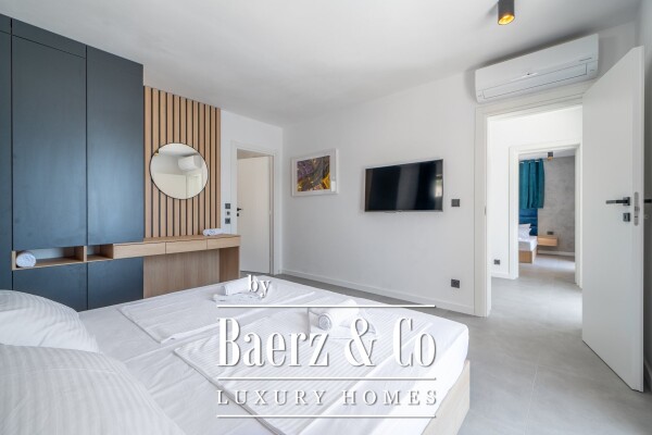 photo 12 Brač, villa in a beautiful position, 1st row by the sea