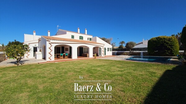 photo 1 EXCLUSIVE VILLA IN SON BLANC