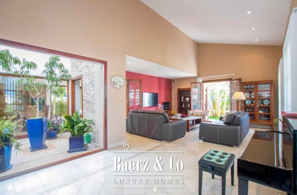 photo 8 VILLA WITH INTERIOR SWIMMING POOL IN SON BLANC