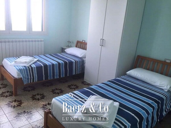 photo 52 Villa for sale 264 m²