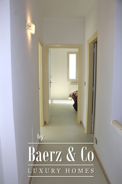 photo 102 Villa for sale 264 m²