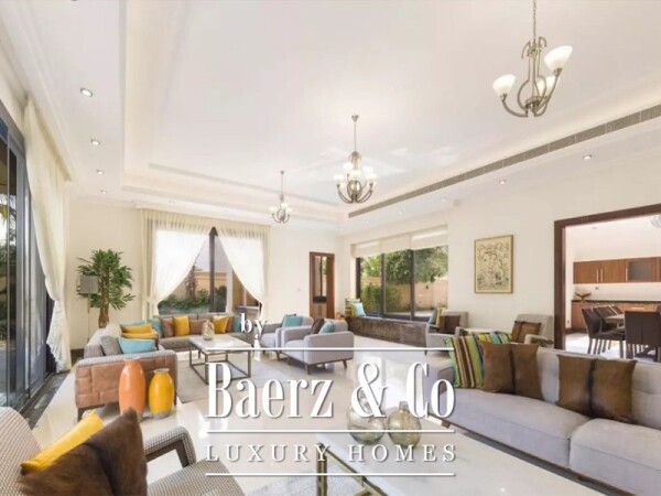 photo 12 Modern 5 bed villa | Garden | Shared pool | Gym