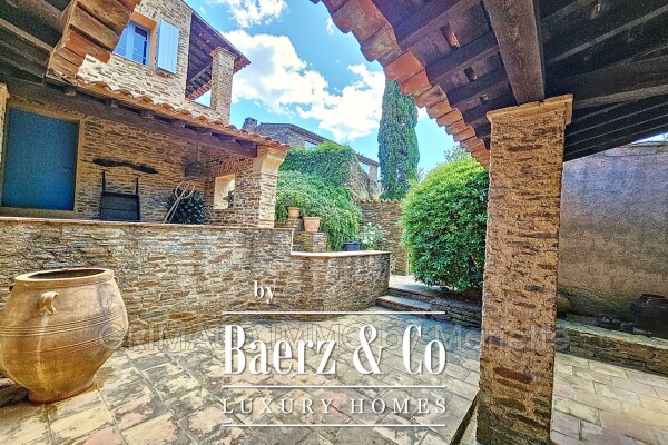 photo 7 charming Provencal 16th century farmhouse with stunning view