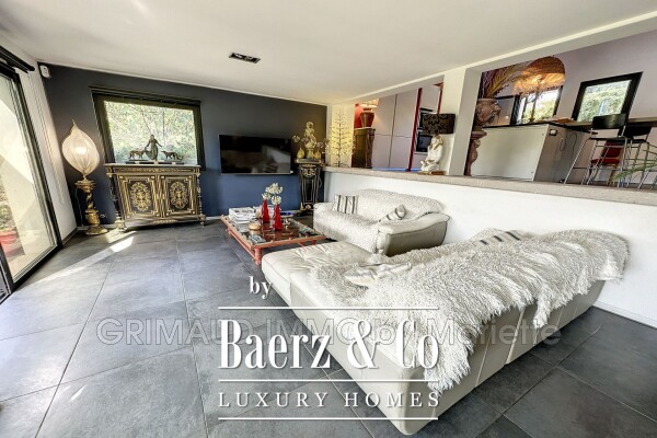 photo 8 Contemporary villa with views of the vineyards and pool