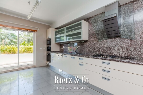 photo 10 Beautiful luxury home in Carcavelos e Parede, Jardins da Parede