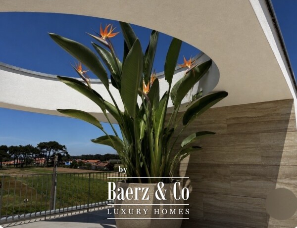 photo 9 Fantastic  Villa with sea views.