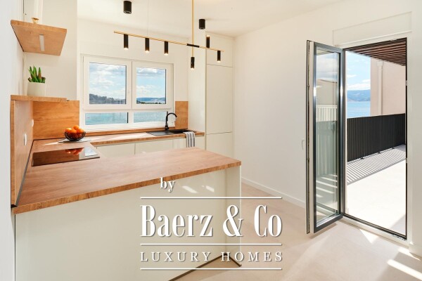 photo 8 Omiš, Dugi Rat, modern villa with a beautiful view of the sea