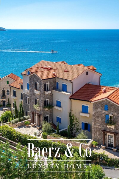 photo 7 Luxury Three Bedroom Apartment with Seaview in Marina Resort