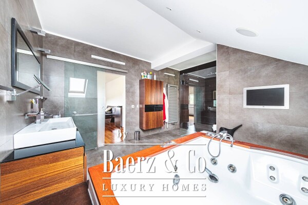 photo 16 Zagreb, Šestine, luxury villa with a spacious garden and swimming pool