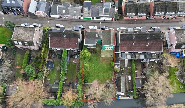 photo 32 Oostzanerdijk 92