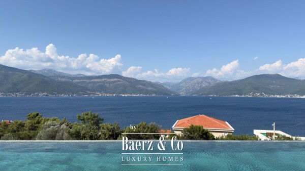 photo 12 Modern Two Bedroom Apartment with Seaview in Tivat