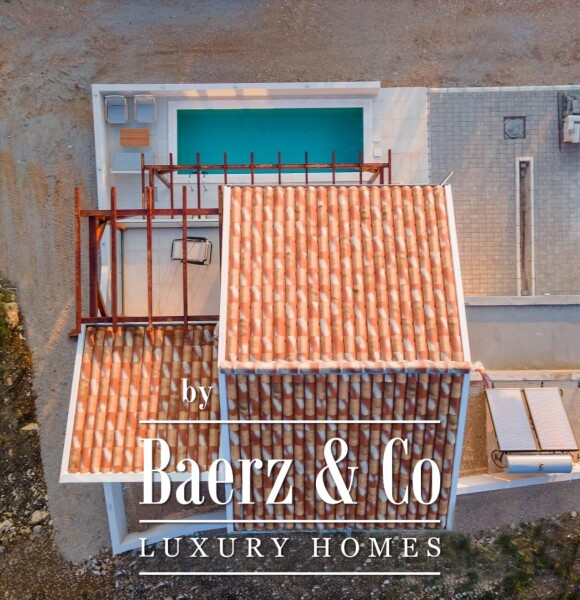 photo 5 Luxury Three Bedroom Villa in Sveti Stefan