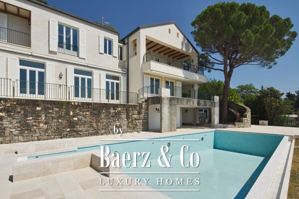photo 2 LUXURIOUS COASTAL VILLA IN TRIESTE