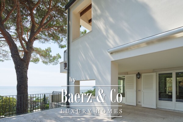 photo 37 LUXURIOUS COASTAL VILLA IN TRIESTE