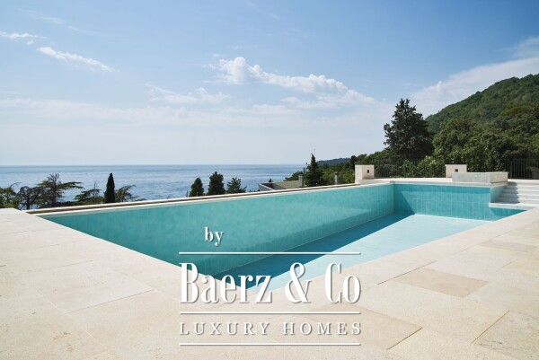 photo 35 LUXURIOUS COASTAL VILLA IN TRIESTE