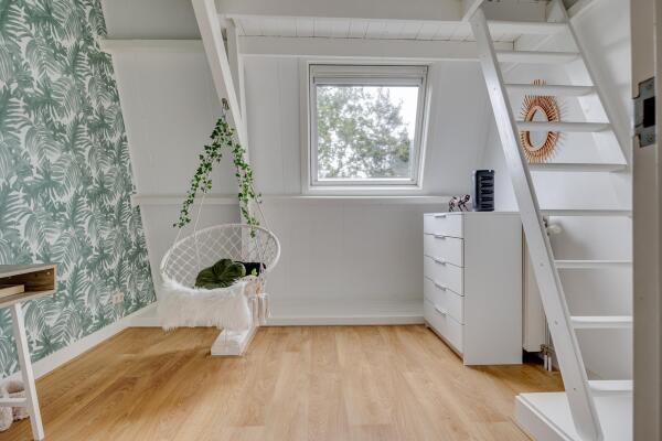 photo 31 Dr. P.J.H. Cuypersplein 45