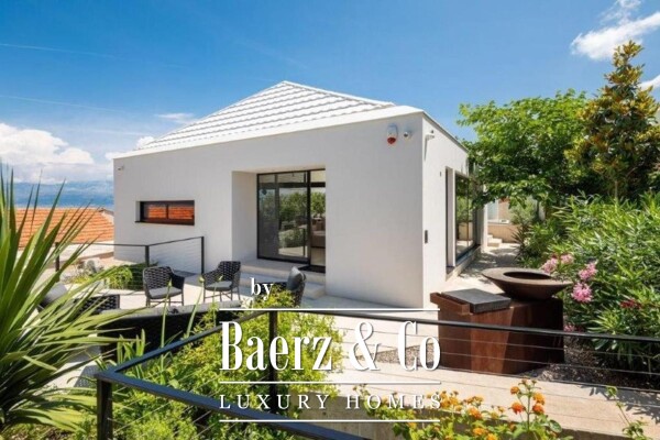 photo 3 The island of Brač, Sutivan - a modern villa with a beautiful view