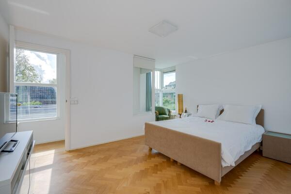 photo 70 Hoge Rijndijk 320