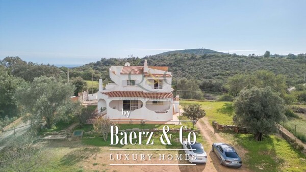 photo 17 Beautiful luxury home in Santa Bárbara de Nexe, Countryside