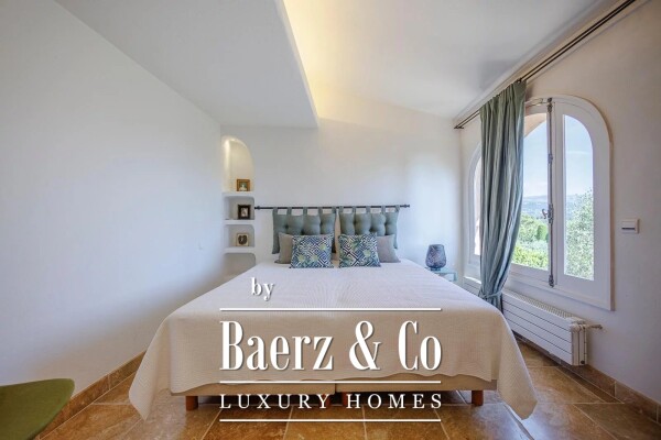 photo 6 Exceptional Villa Designed by Couëlle in the Prestigious Castellaras le Vieux Estate