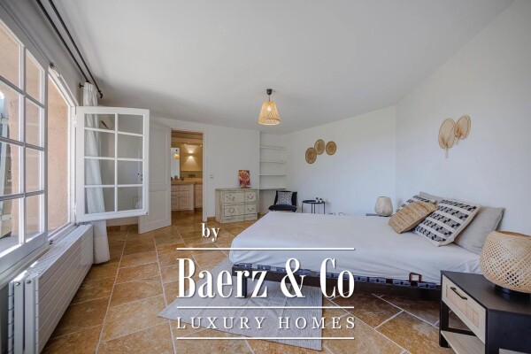 photo 9 Exceptional Villa Designed by Couëlle in the Prestigious Castellaras le Vieux Estate