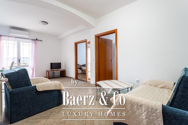 photo 9 Primošten, Beautiful villa with a large swimming pool